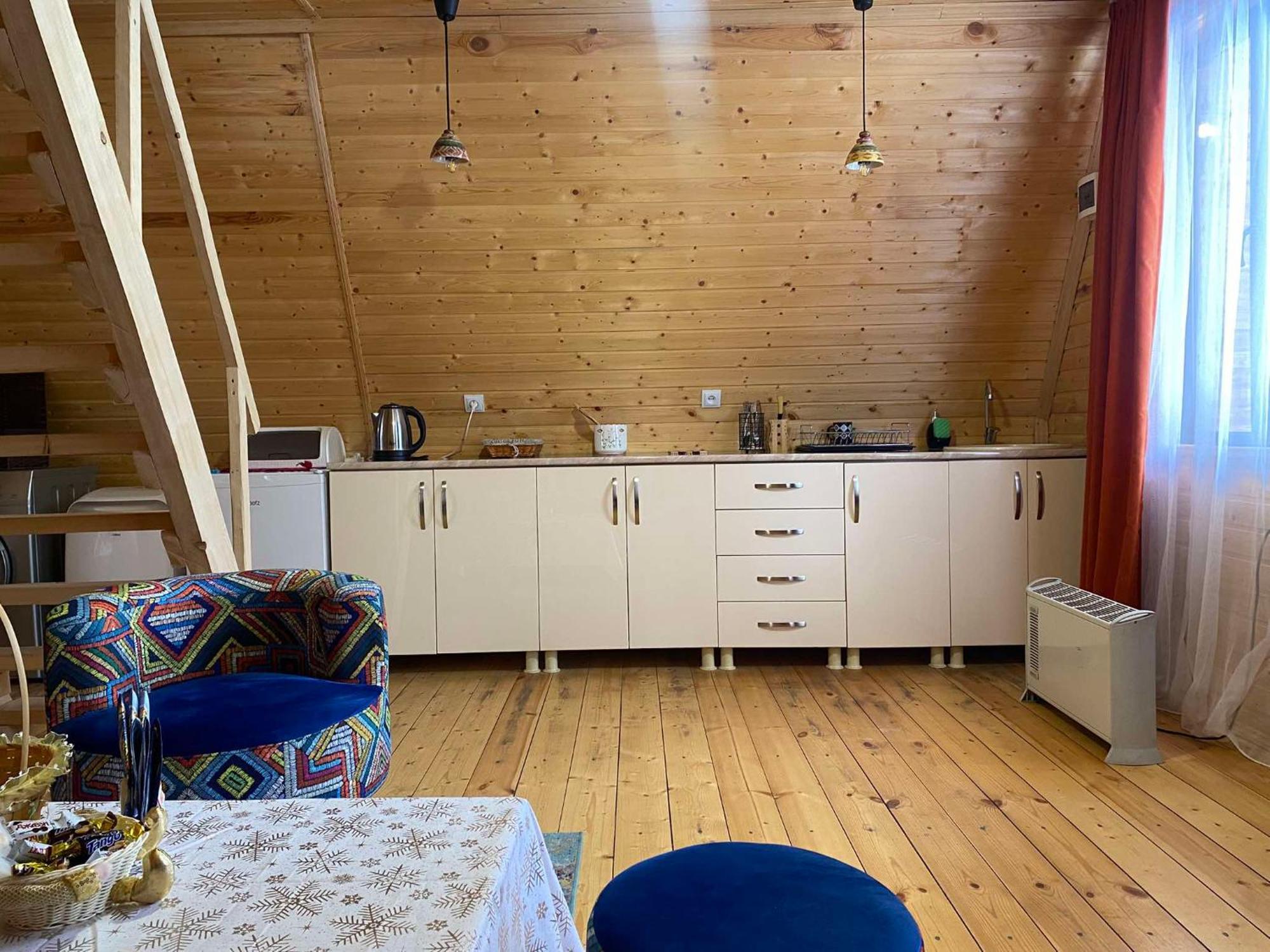 Cottage Mida Местия Экстерьер фото